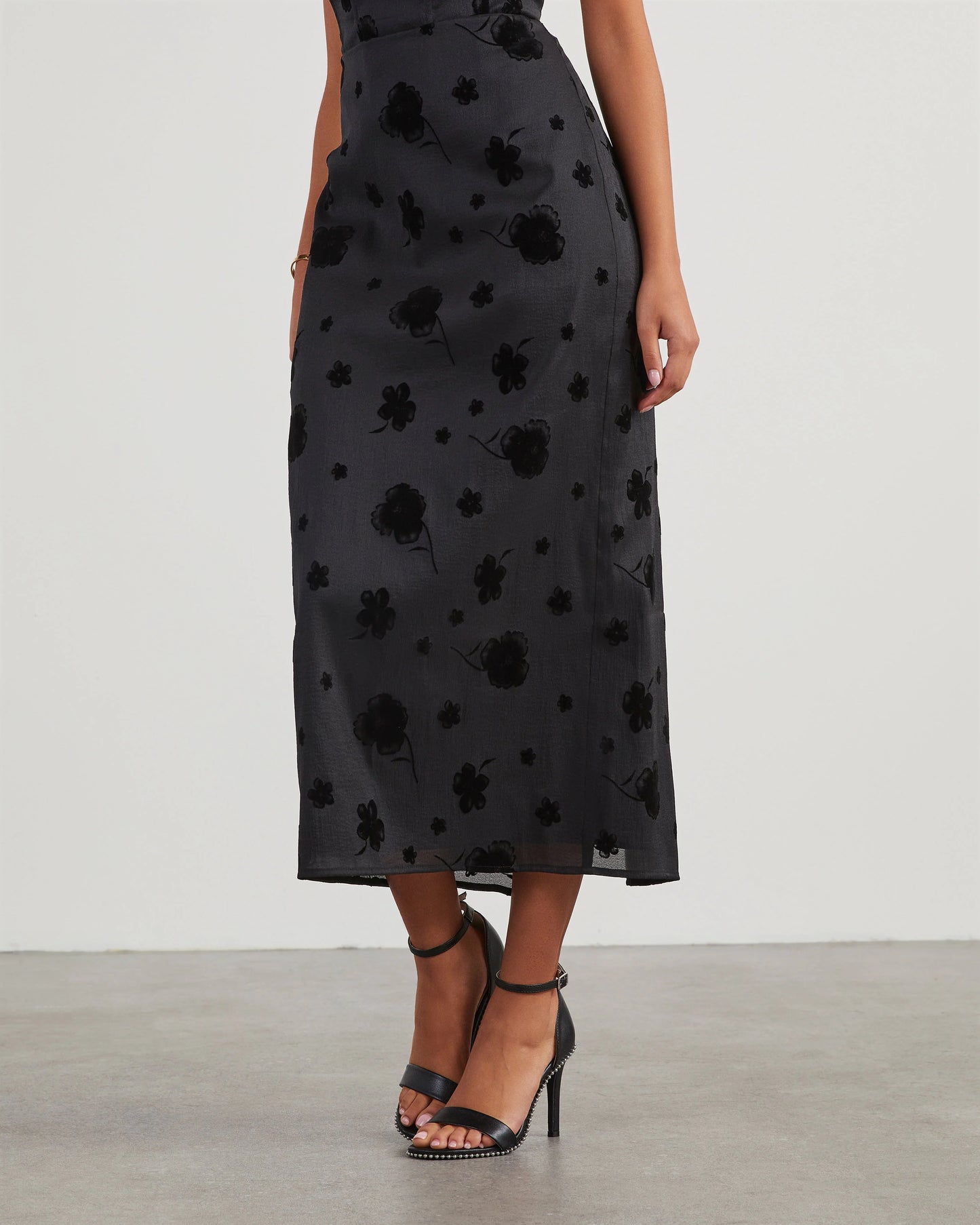 Sabela Floral Burnout Midi Skirt