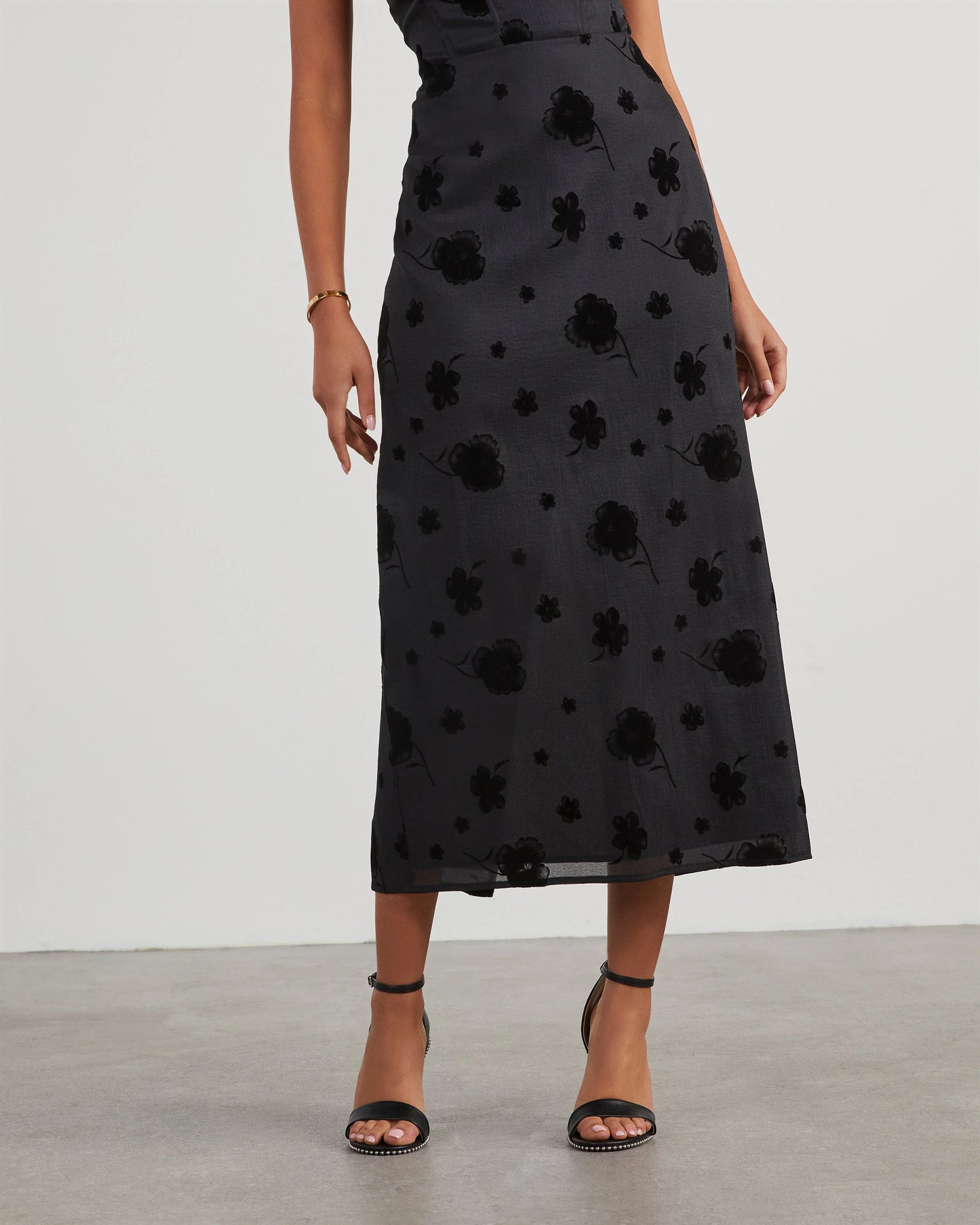 Sabela Floral Burnout Midi Skirt